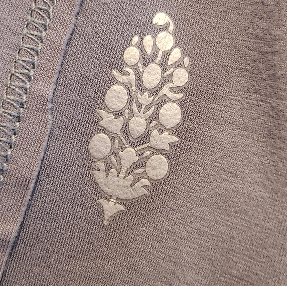 Free People Movement Turnout Boho Wrap Leggings size Medium - Picture 10 of 10